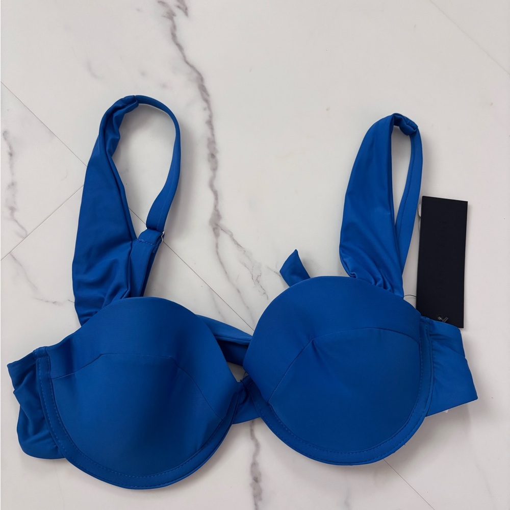 NWT Gianni Bini Blue Underwire Bikini Top Push Up Swim Top Bombshell Resort Swim